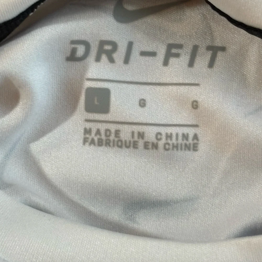 Nike Dri-FIT Men’s Large White T-Shirt All Over Black Swoosh Print Activewear